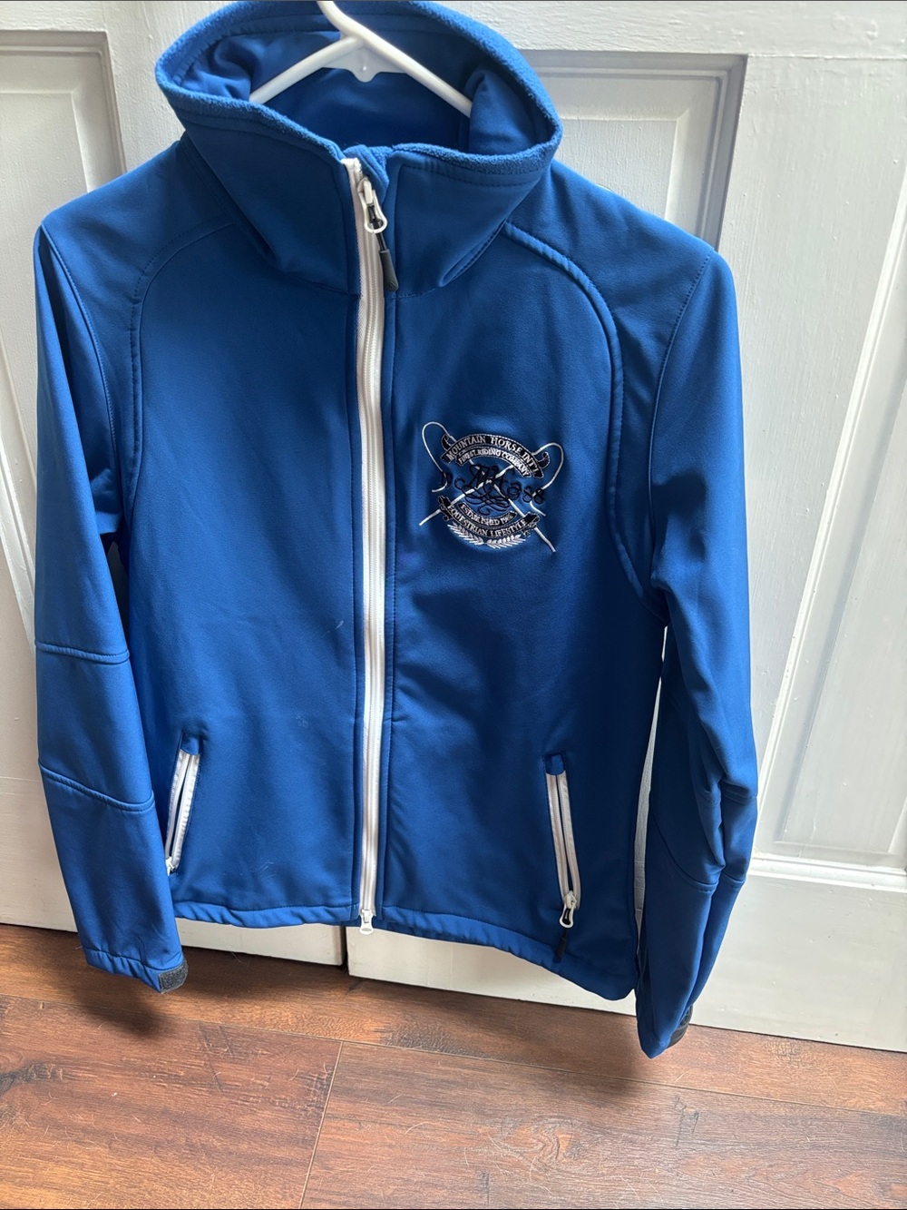 Women’s Blue Zip-Front Softshell Jacket